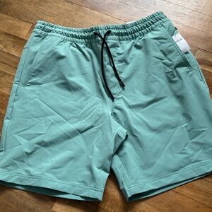 NWT Old Navy Men's Athletic Shorts